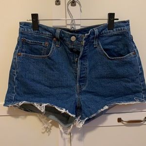 Levi jeans shorts